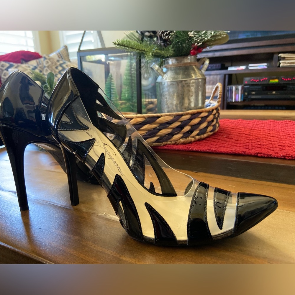 Elegant Black Stiletto Heels - Picture 7 of 9